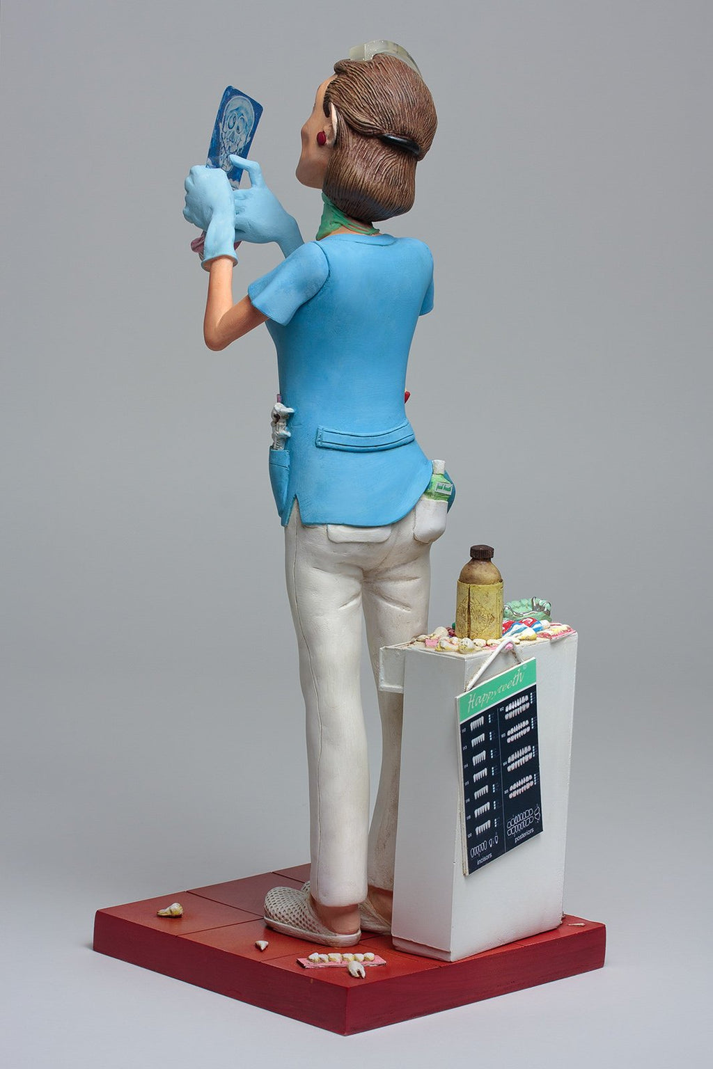 LADY DENTIST