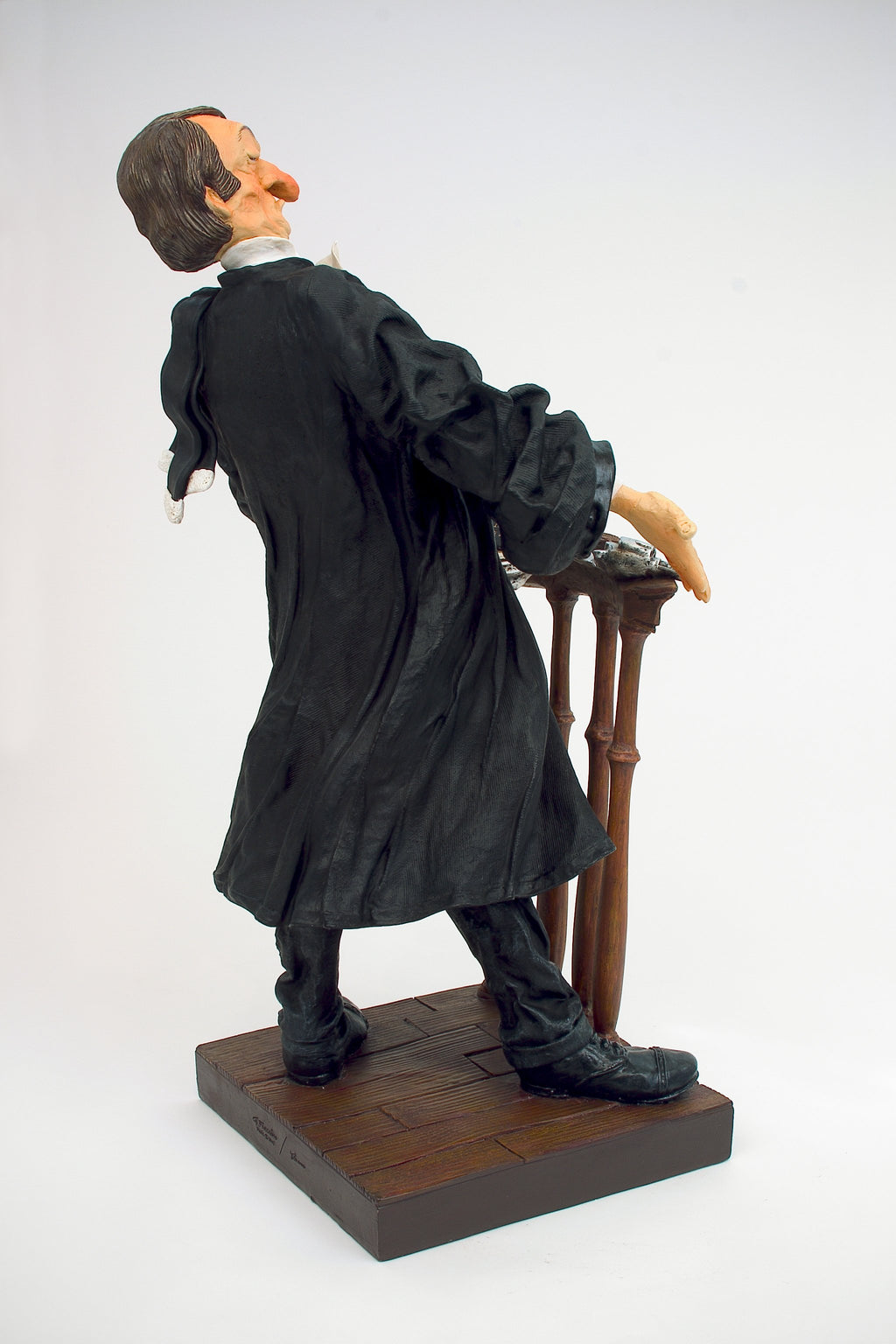 THE LAWYER (MINI)