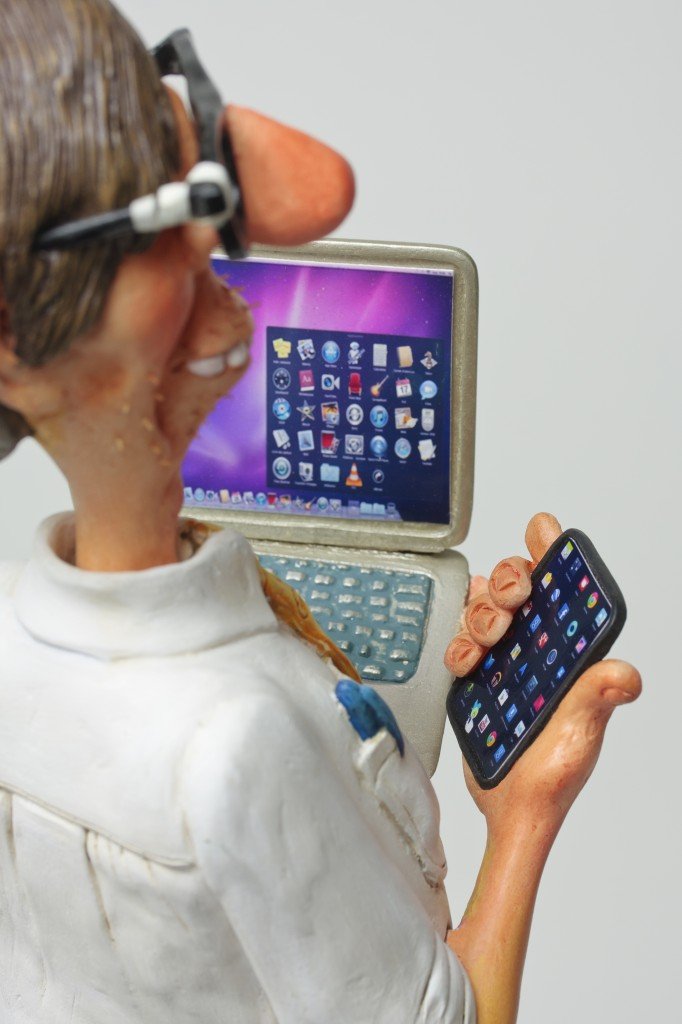 THE COMPUTER EXPERT (MINI)